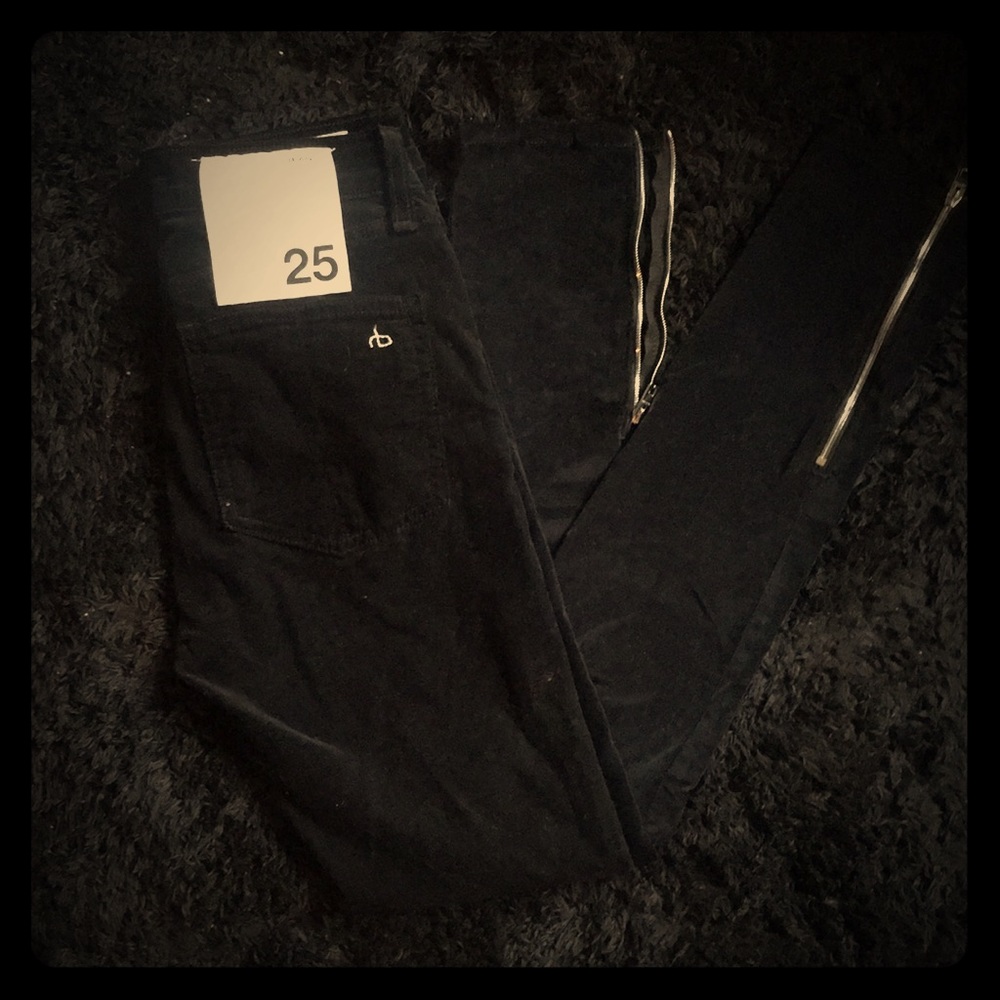 Rag & Bone/JEAN 10in Capri black velvet sz25 sz2